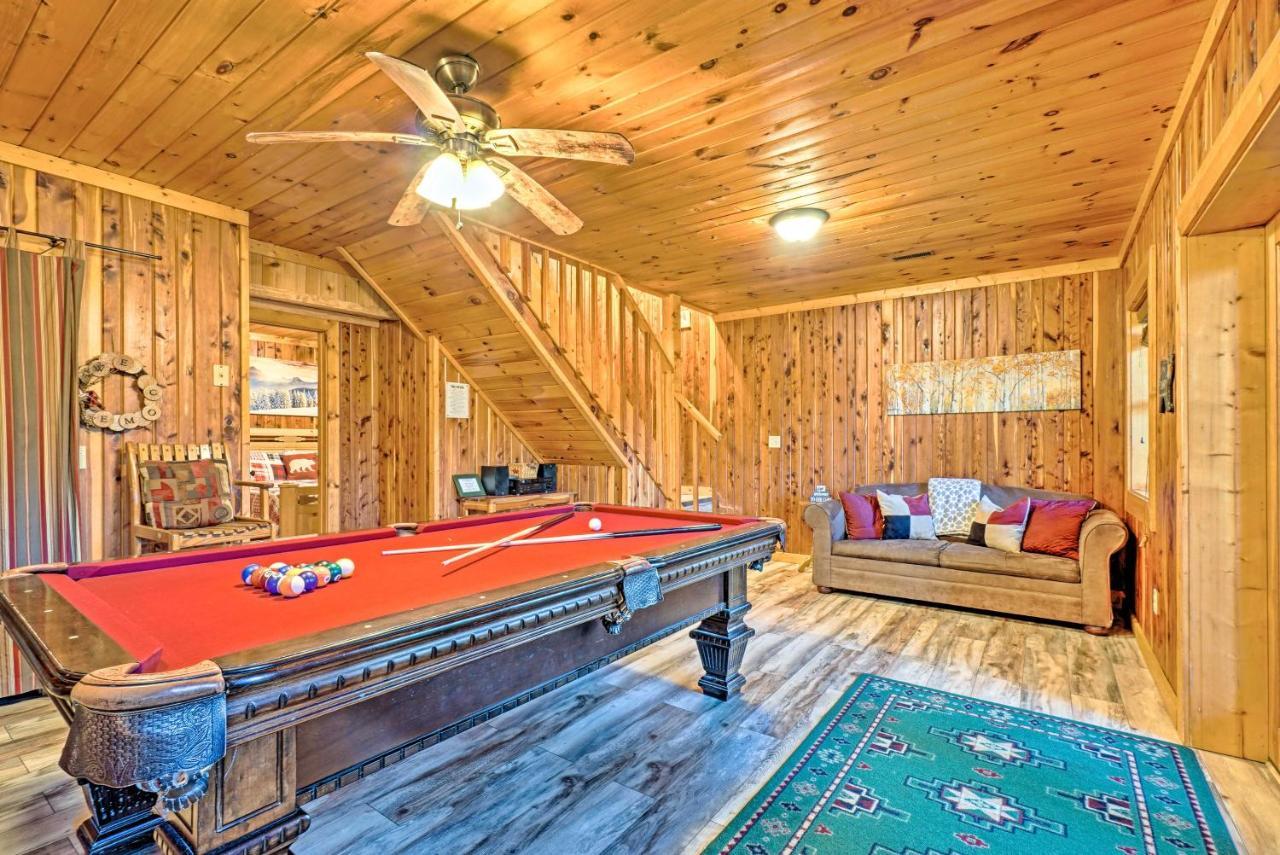 Grin N Bear It With Hot Tub And Fire Pit! Сasa de vacaciones *