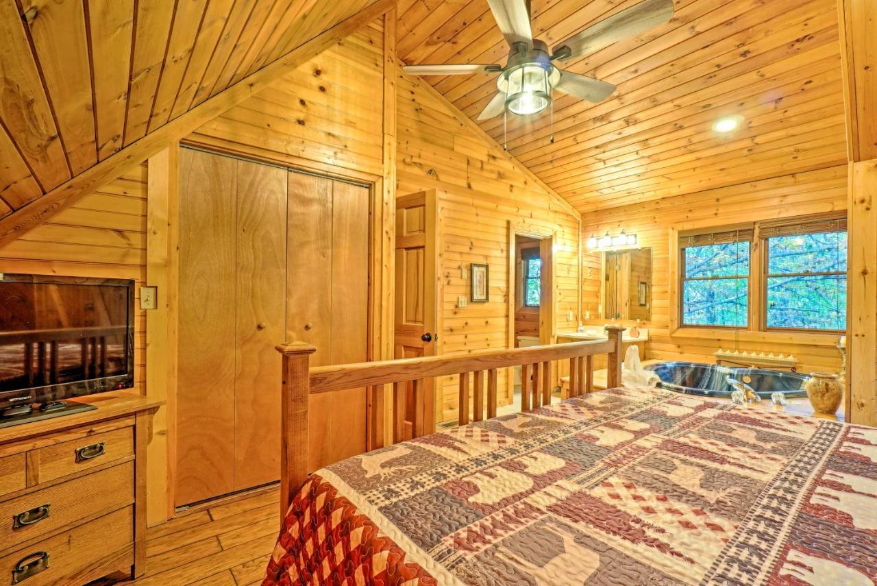 Grin N Bear It With Hot Tub And Fire Pit! Сasa de vacaciones